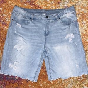 Time & Tru Women's Plus Size Destructed Shorts